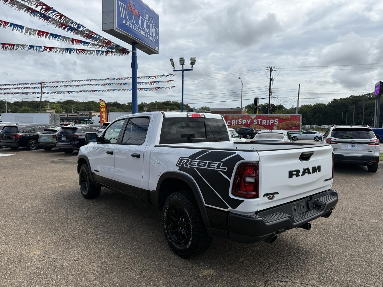 RAM 1500 4WD Crew Cab 140.5" Rebel 2026