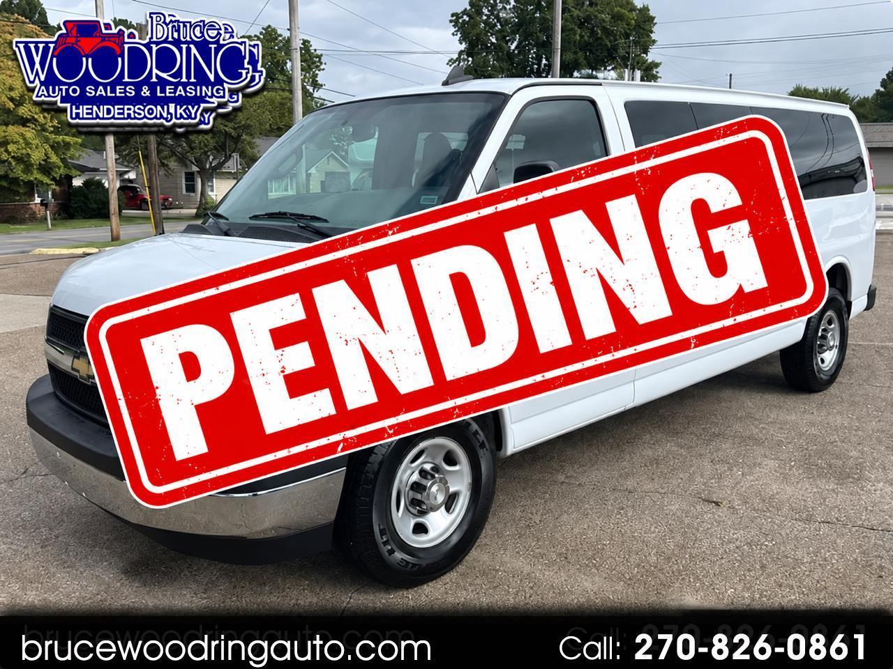 2018 Chevrolet Express Passenger RWD 3500 155" LT