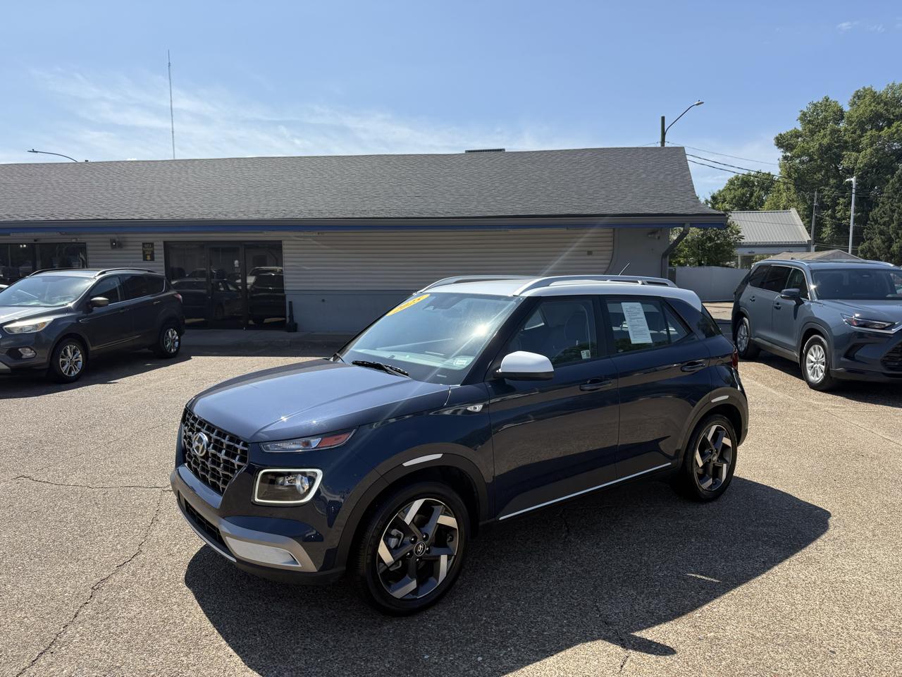 Hyundai Venue Limited IVT 2025