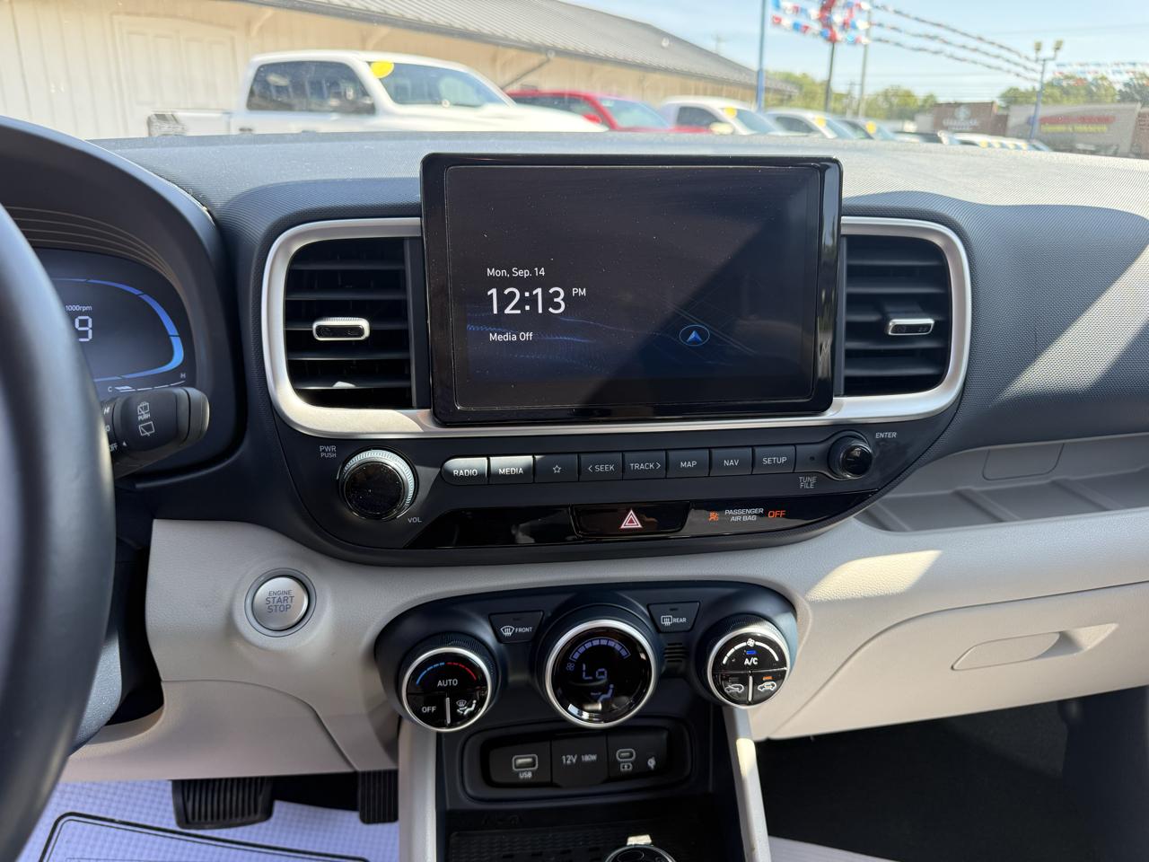 Hyundai Venue Limited IVT 2025