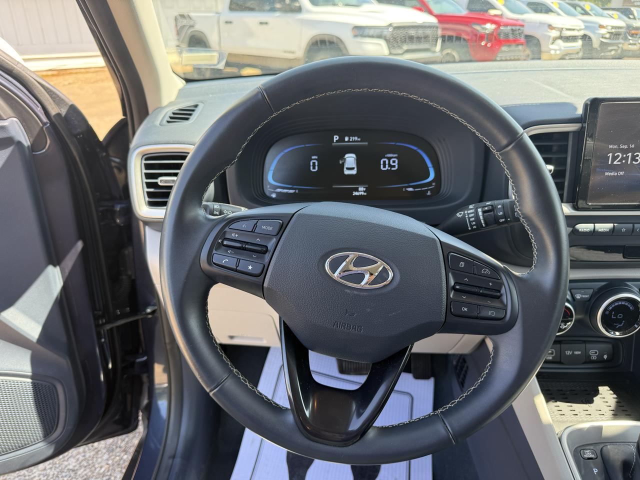 Hyundai Venue Limited IVT 2025