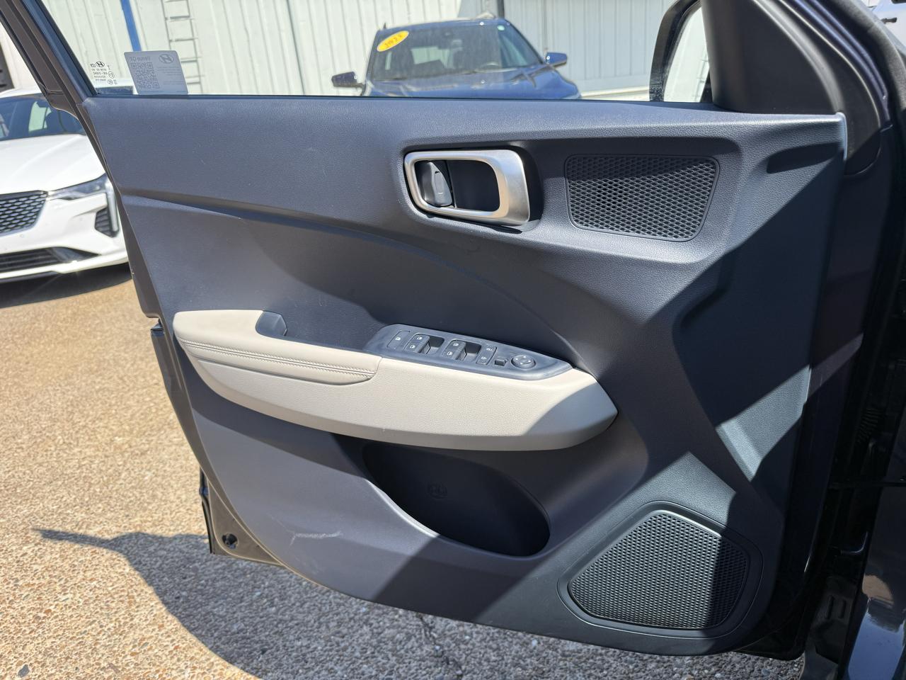 Hyundai Venue Limited IVT 2025