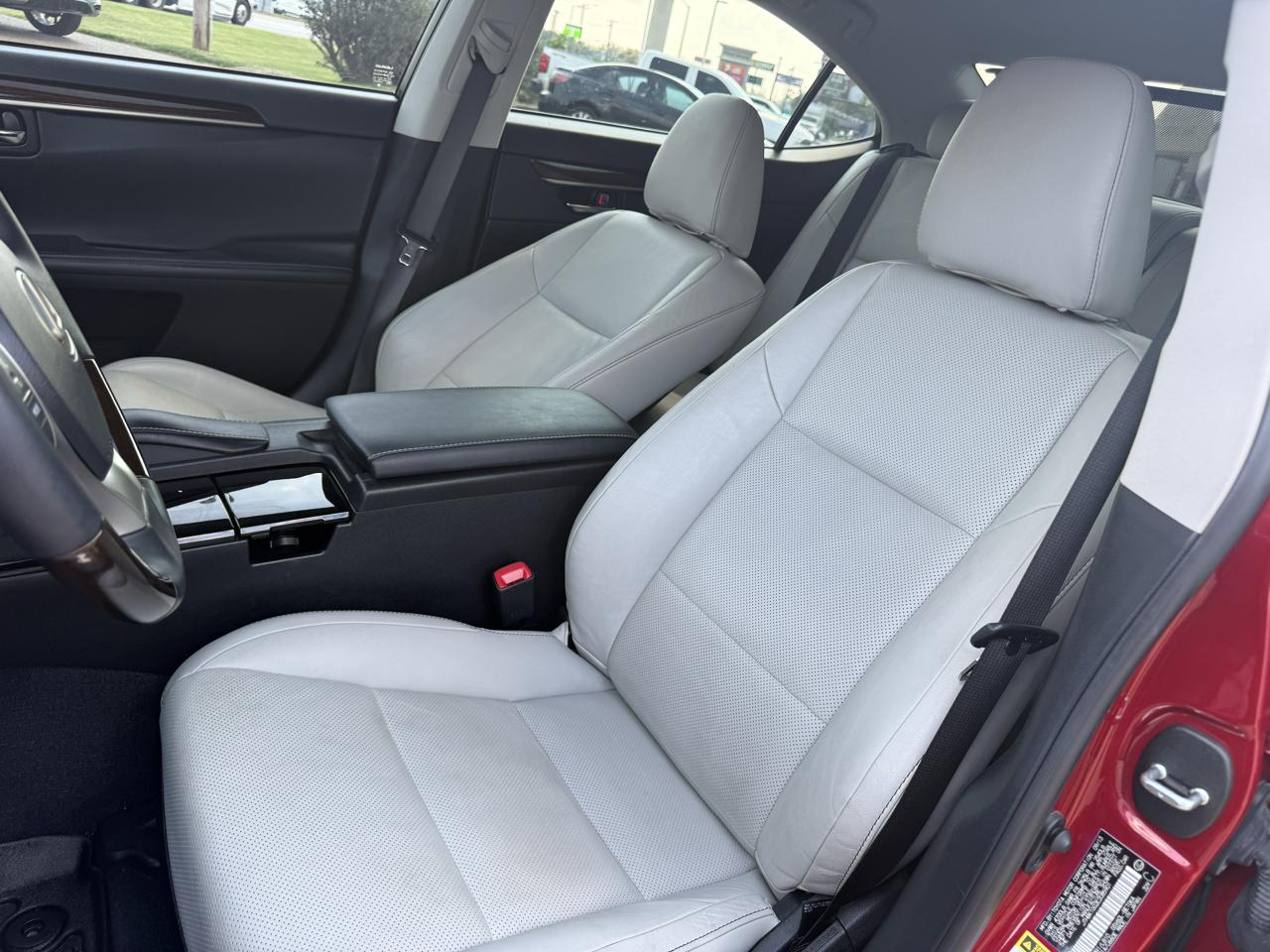 Lexus ES 350 4dr Sdn 2014