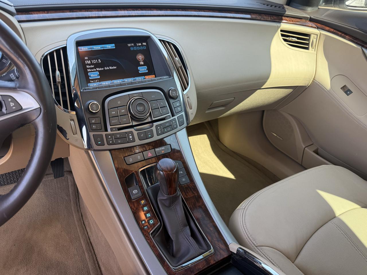 Buick LaCrosse 4dr Sdn Touring FWD 2013