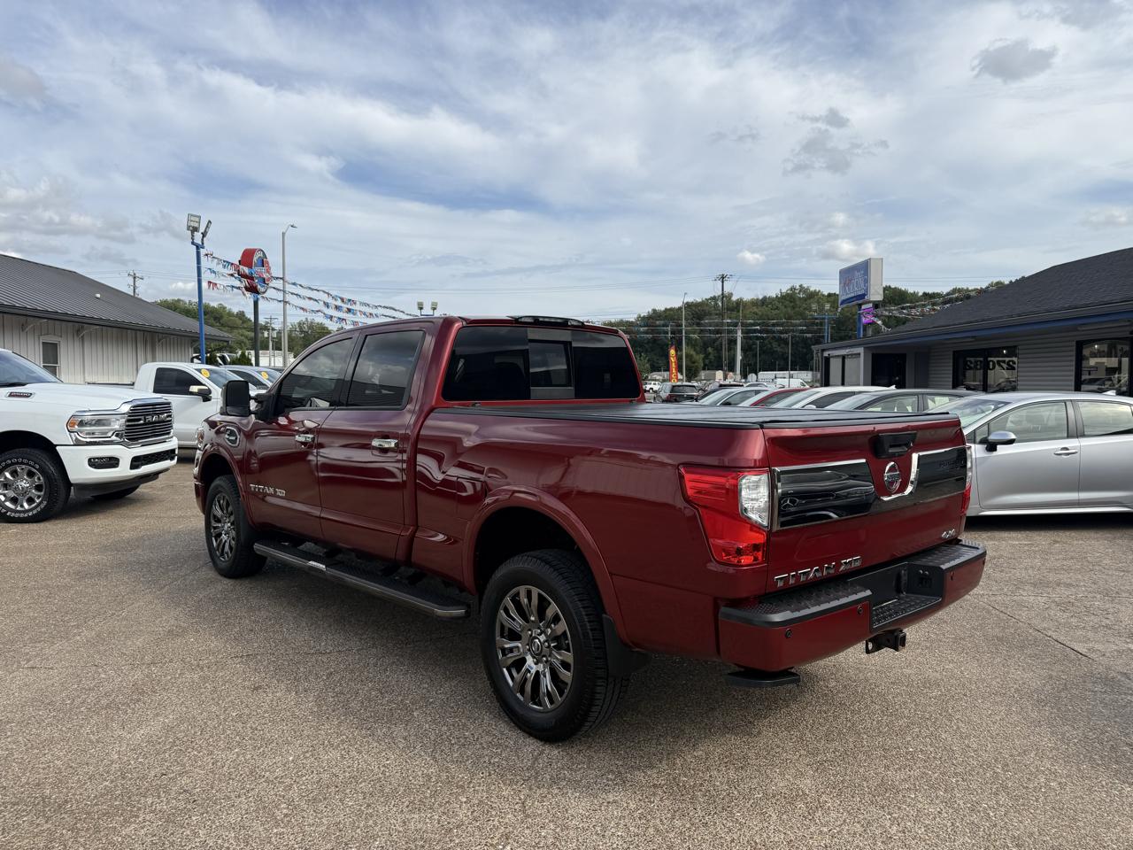 Nissan Titan XD 4WD Crew Cab Platinum Reserve Diesel 2016