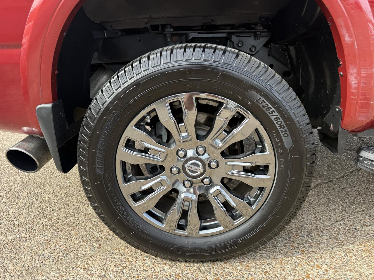 Nissan Titan XD 4WD Crew Cab Platinum Reserve Diesel 2016
