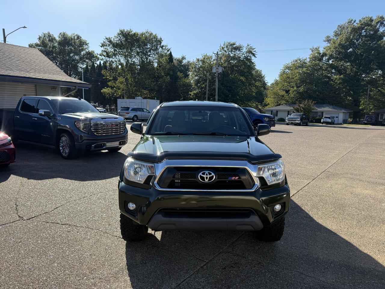 Toyota Tacoma 4WD Double Cab LB V6 AT (Natl) 2014