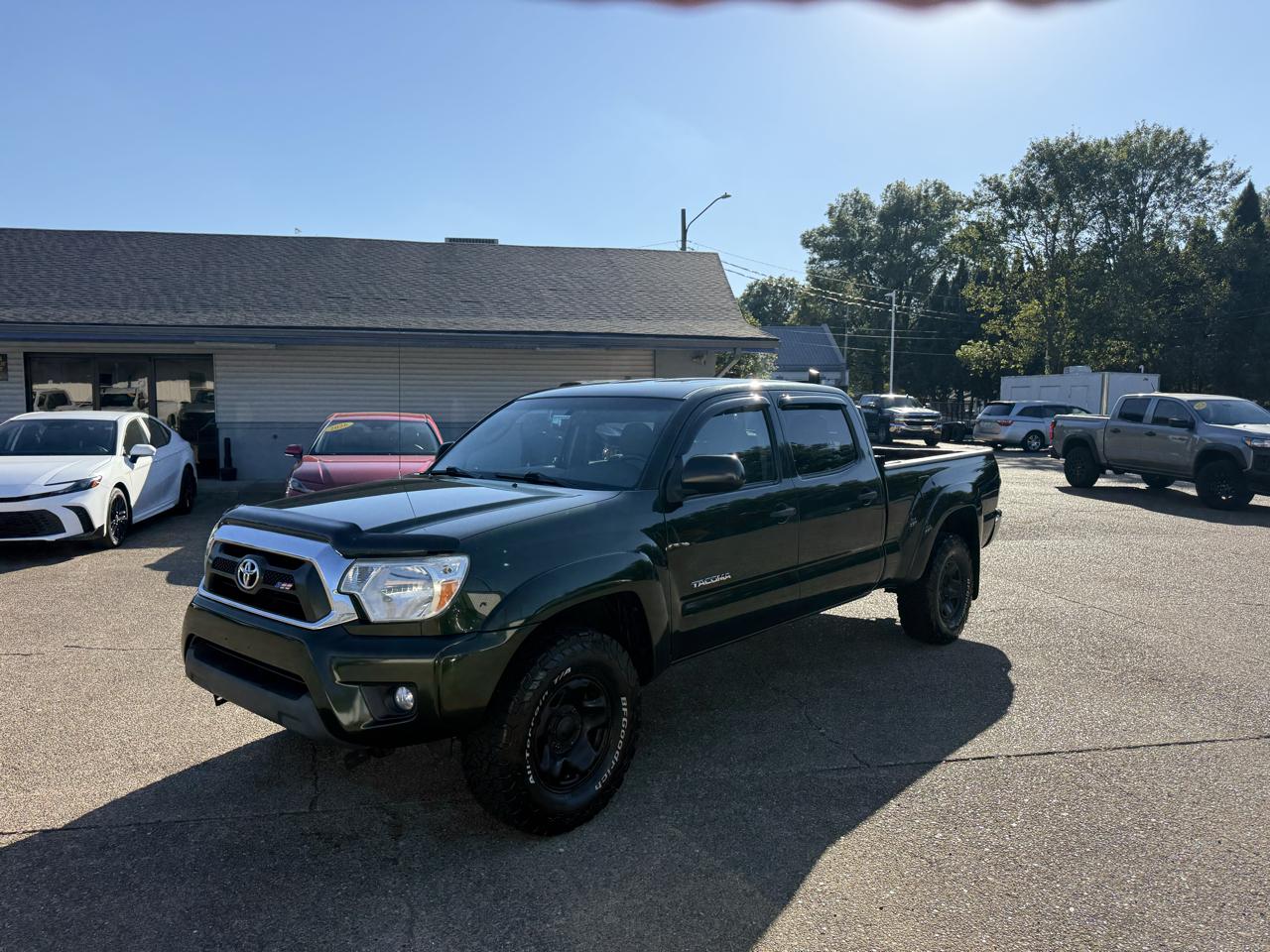 Toyota Tacoma 4WD Double Cab LB V6 AT (Natl) 2014