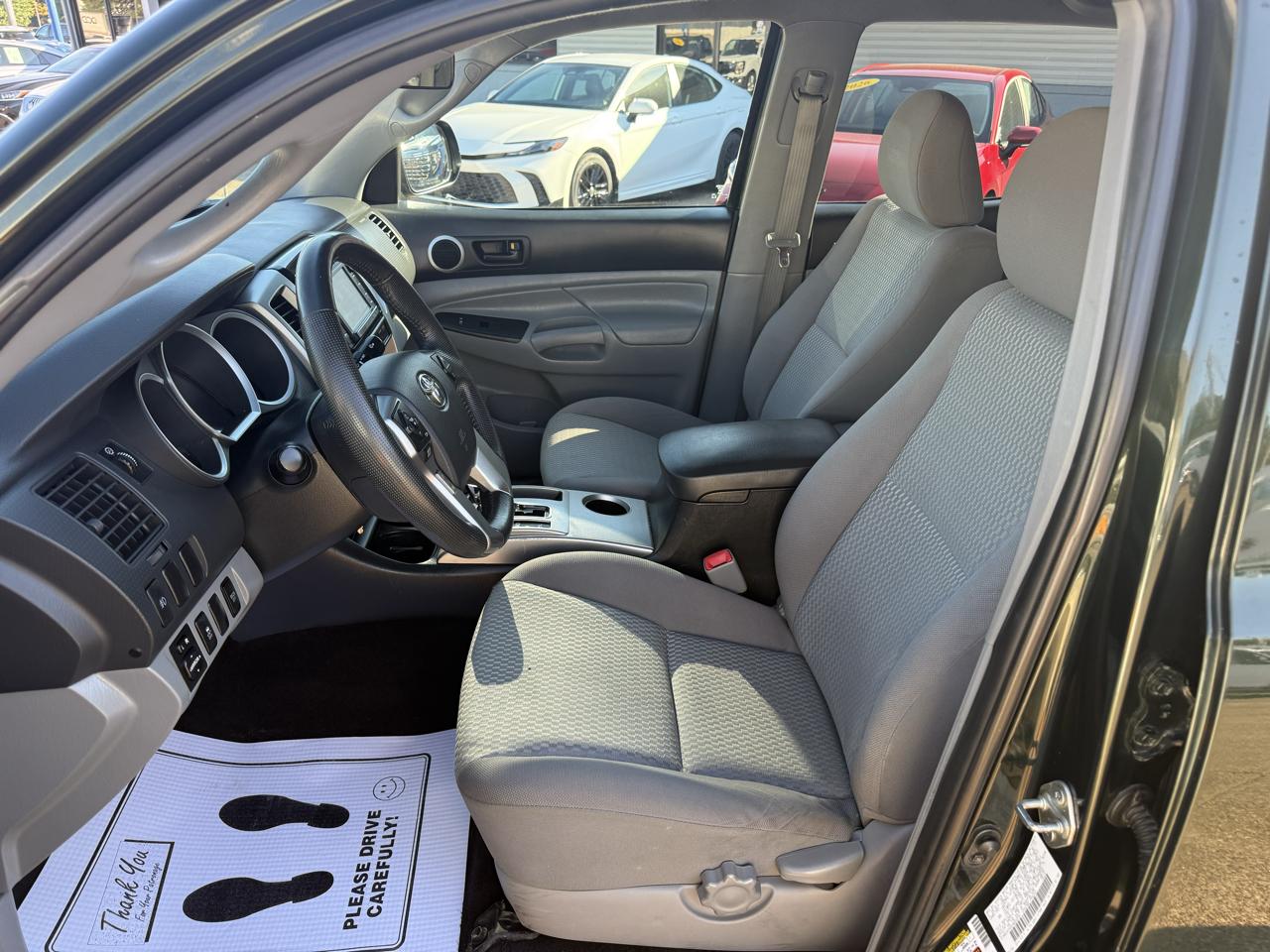 Toyota Tacoma 4WD Double Cab LB V6 AT (Natl) 2014