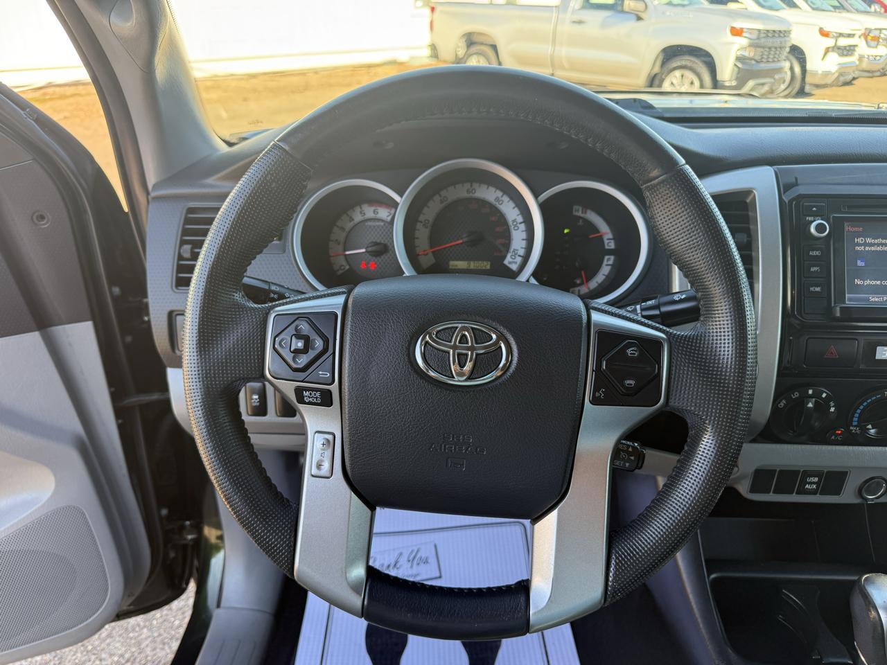 Toyota Tacoma 4WD Double Cab LB V6 AT (Natl) 2014