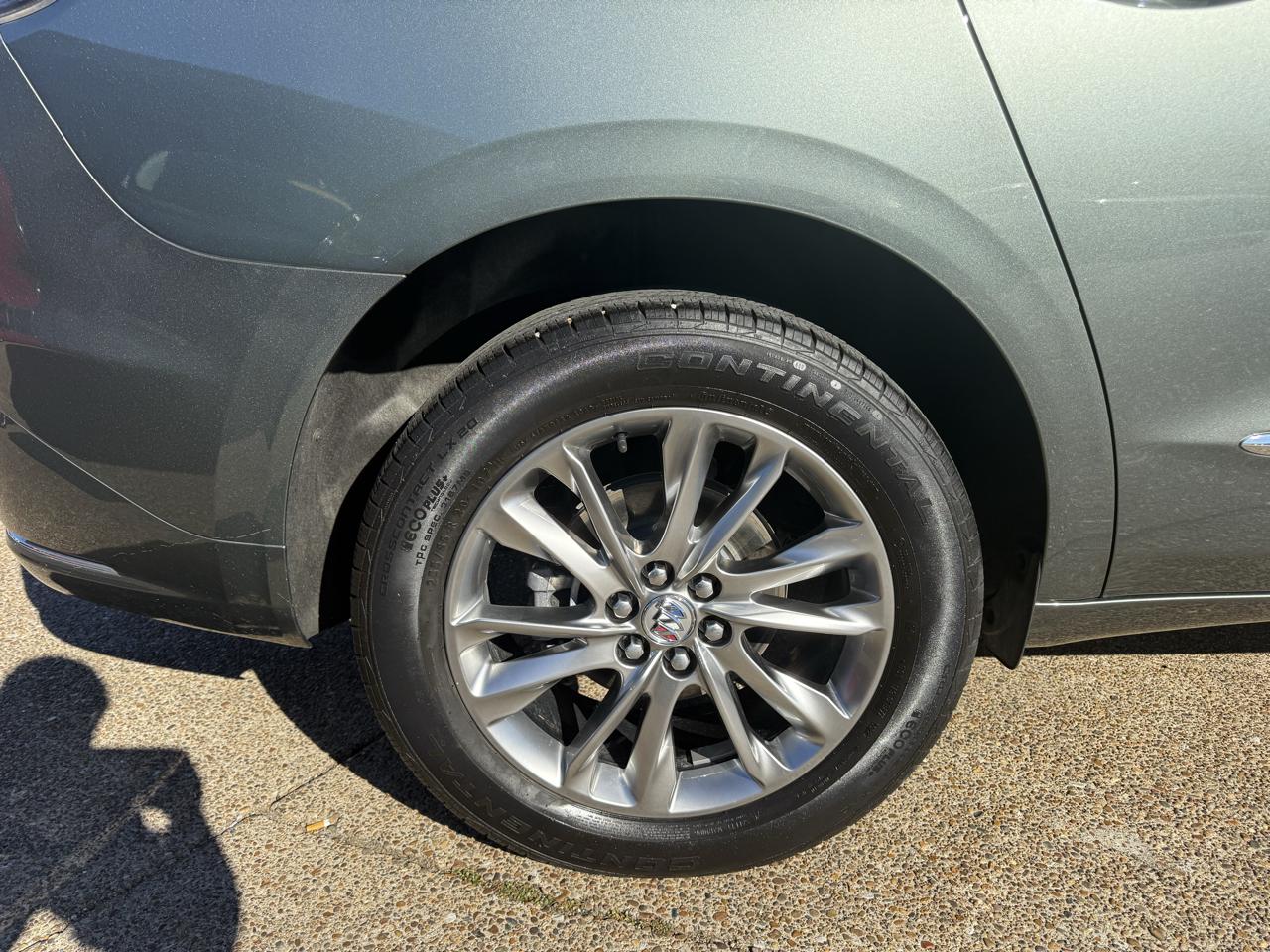 Buick Enclave FWD 4dr Avenir 2023