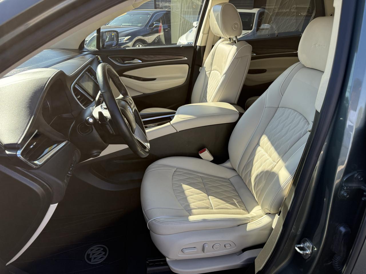 Buick Enclave FWD 4dr Avenir 2023
