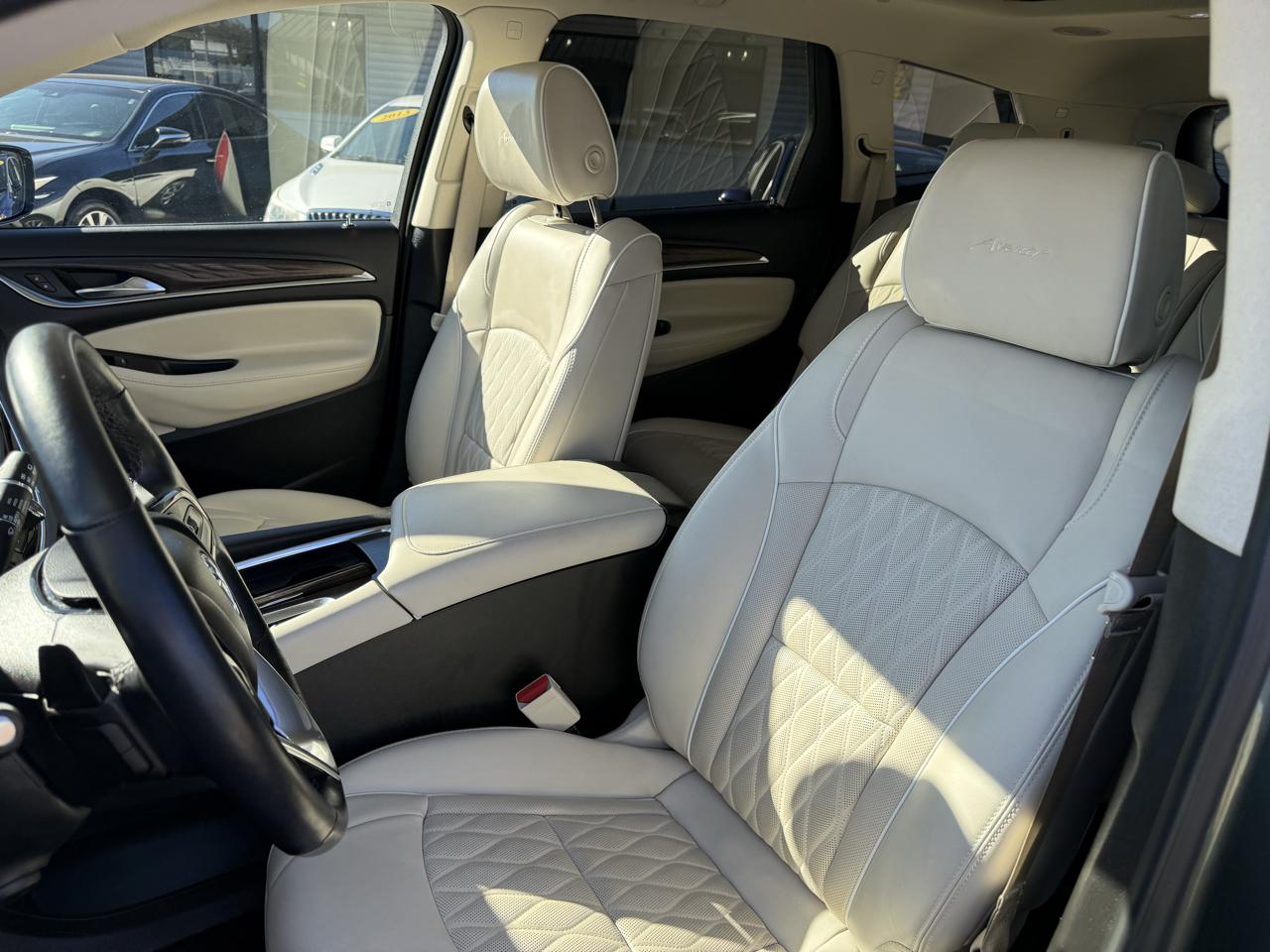 Buick Enclave FWD 4dr Avenir 2023