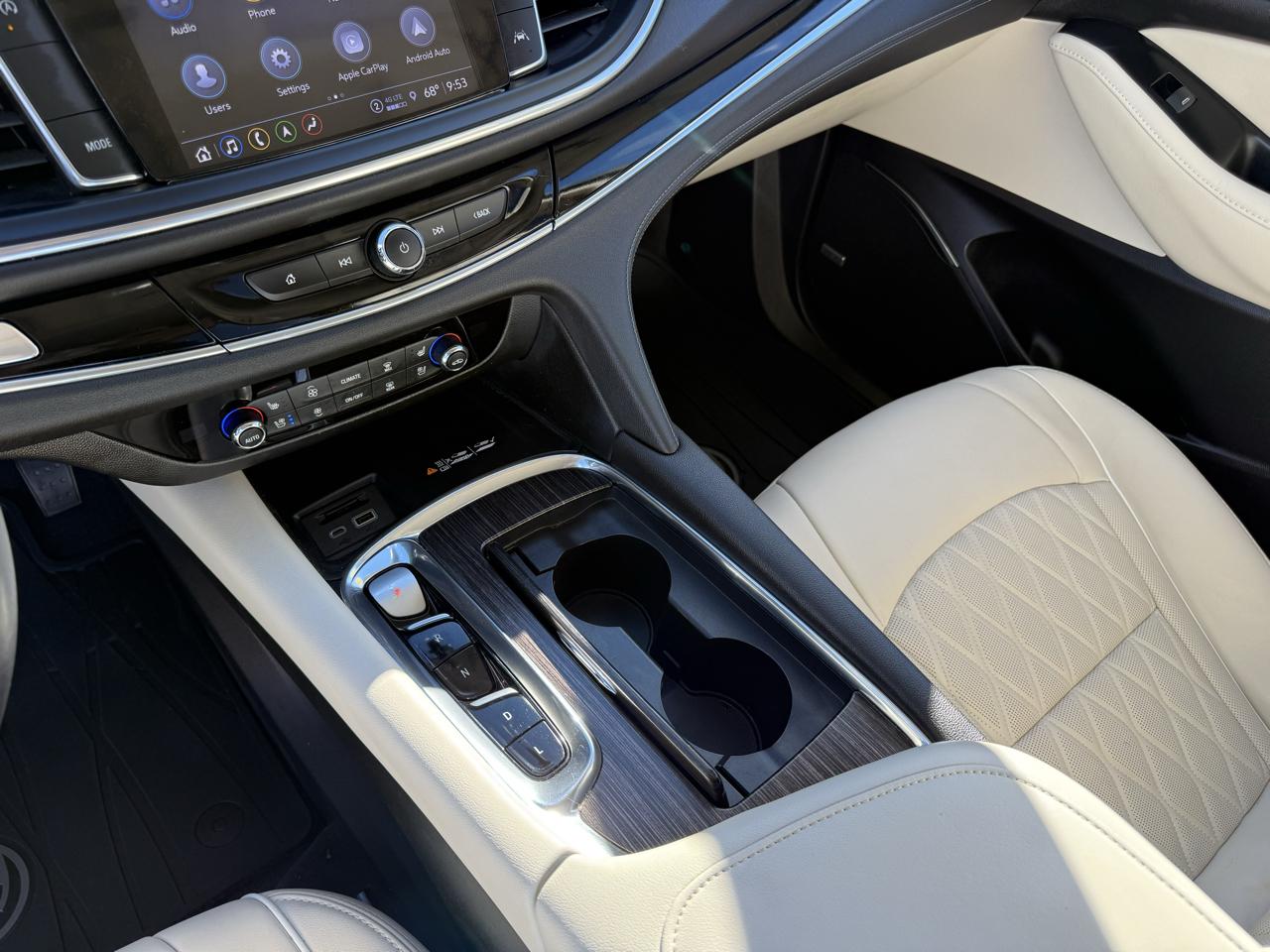 Buick Enclave FWD 4dr Avenir 2023