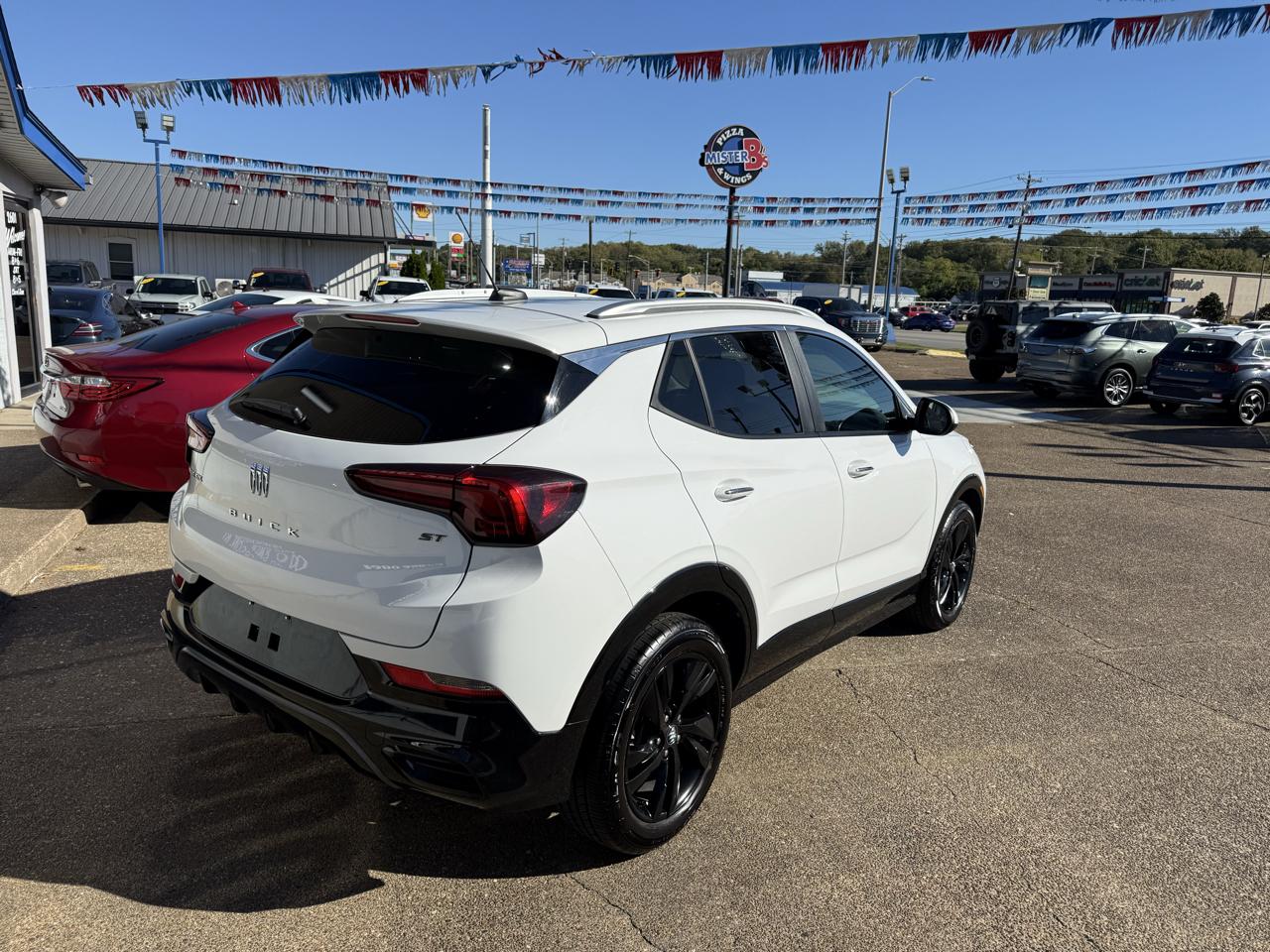 Buick Encore GX FWD 4dr Sport Touring 2024