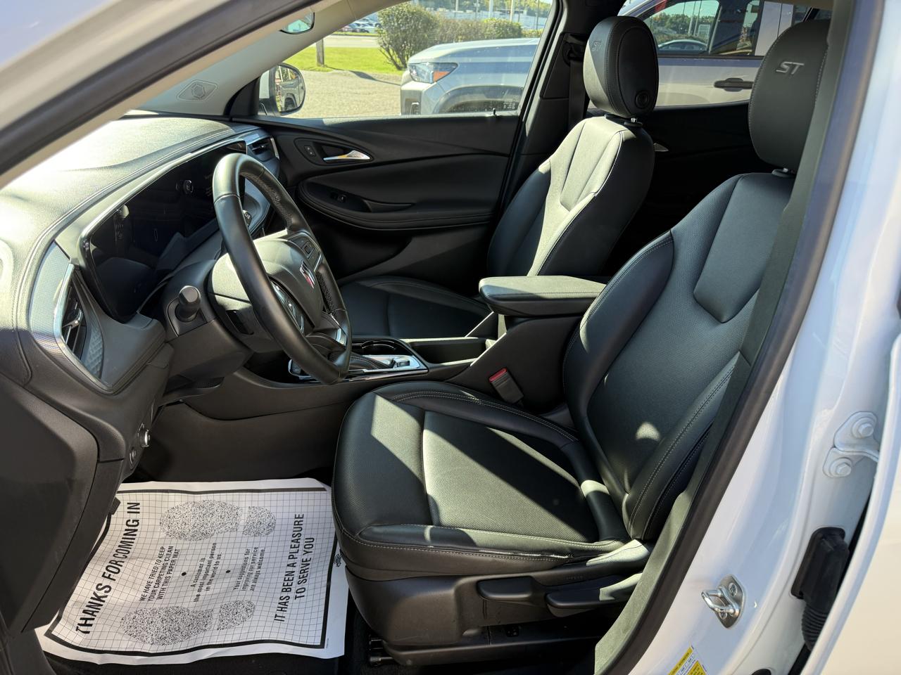 Buick Encore GX FWD 4dr Sport Touring 2024