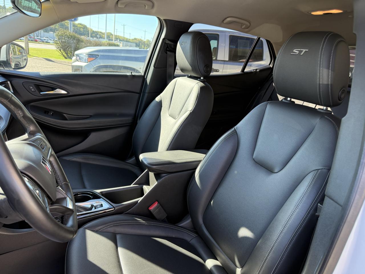 Buick Encore GX FWD 4dr Sport Touring 2024