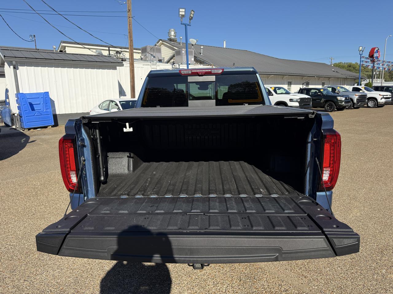 GMC Sierra 1500 4WD Crew Cab 147" Denali 2025