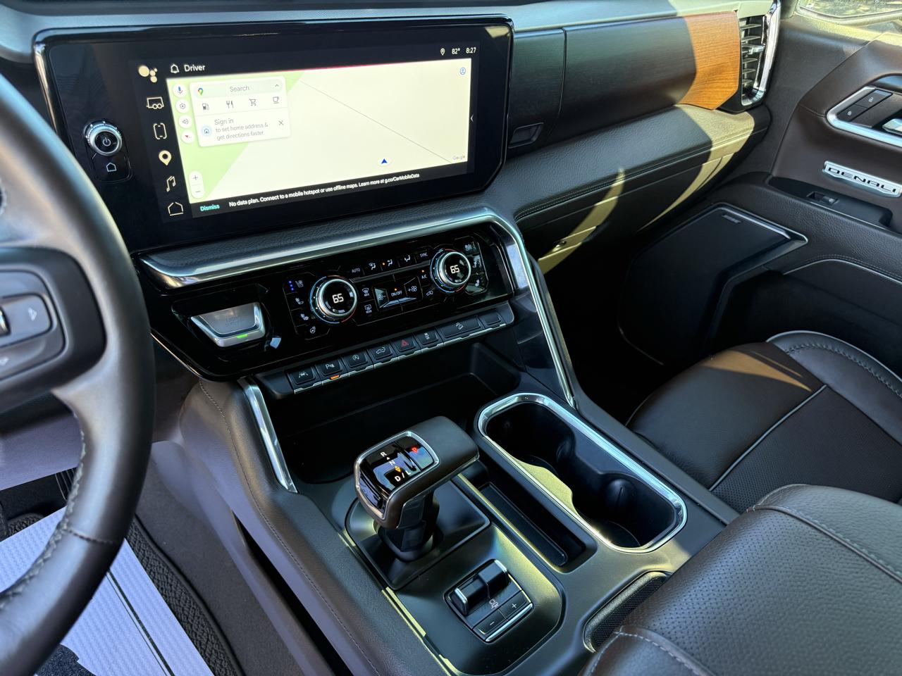 GMC Sierra 1500 4WD Crew Cab 147" Denali 2025