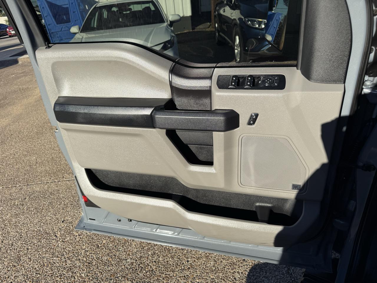 Ford F-150 4WD SuperCab 145" STX 2019