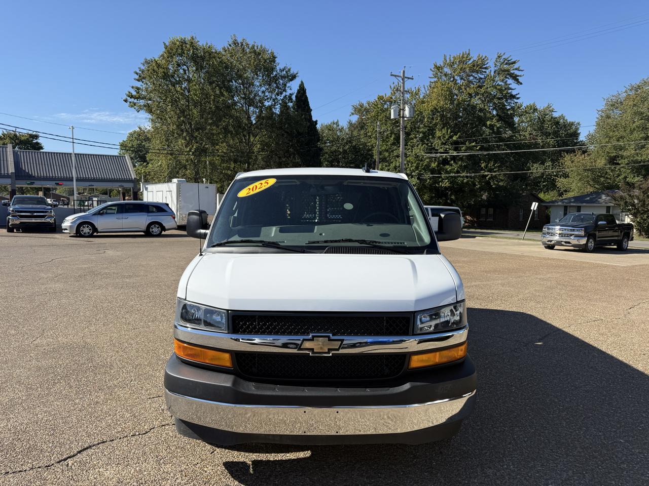 Chevrolet Express Cargo Van RWD 2500 135" 2025