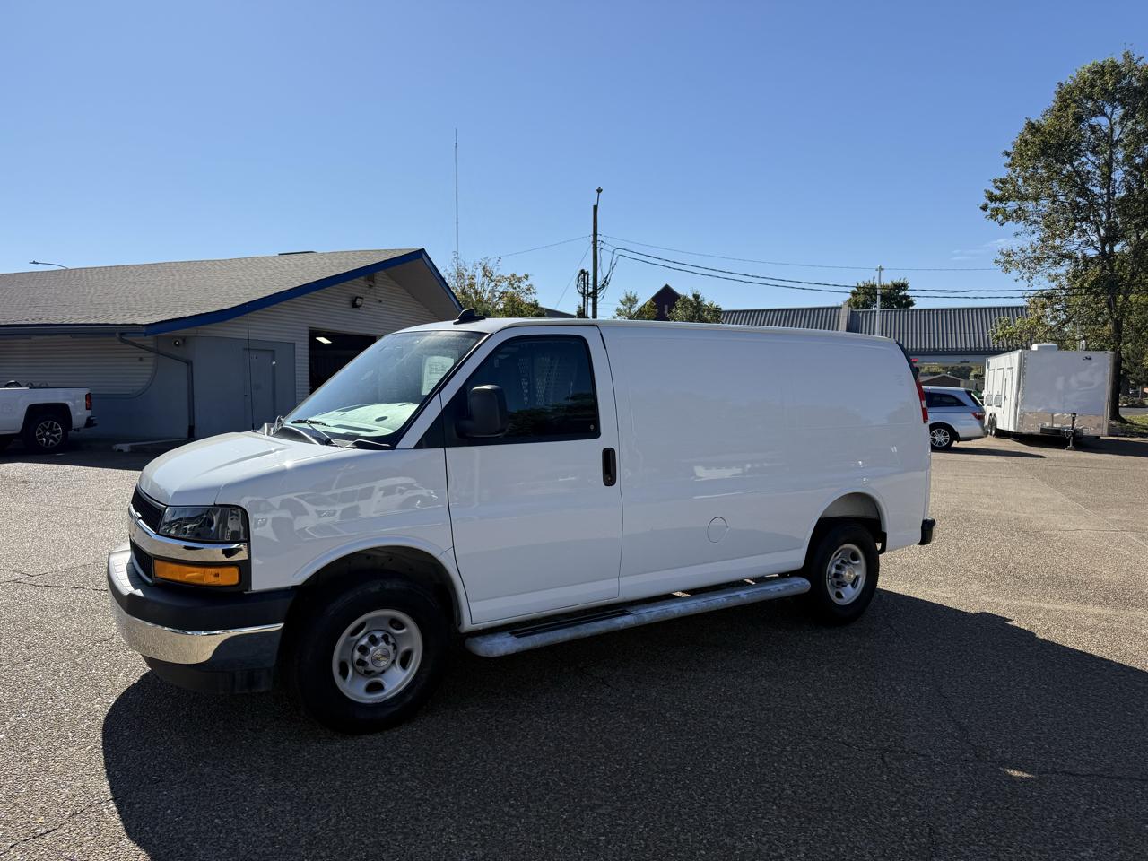 Chevrolet Express Cargo Van RWD 2500 135" 2025