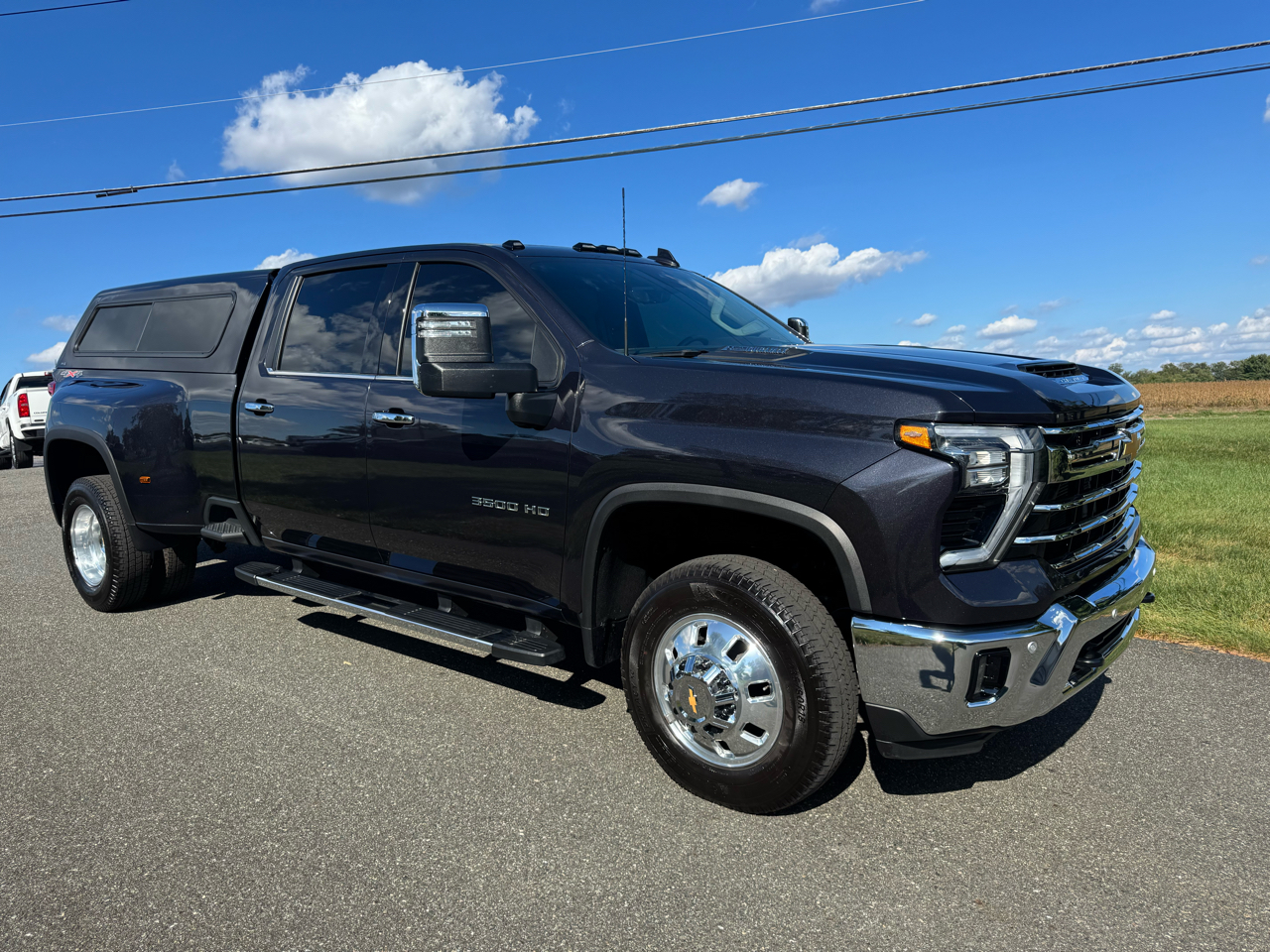 2024 Chevrolet Silverado 3500HD LTZ photo 3