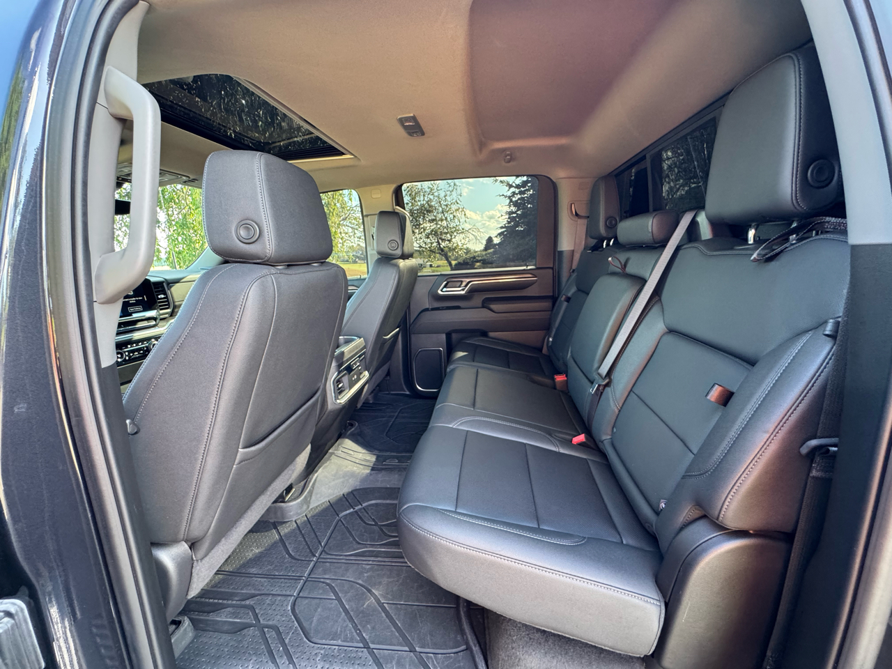 2024 Chevrolet Silverado 3500HD LTZ photo 10