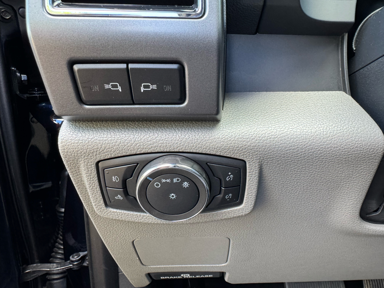 2022 Ford F-350 XLT photo 15
