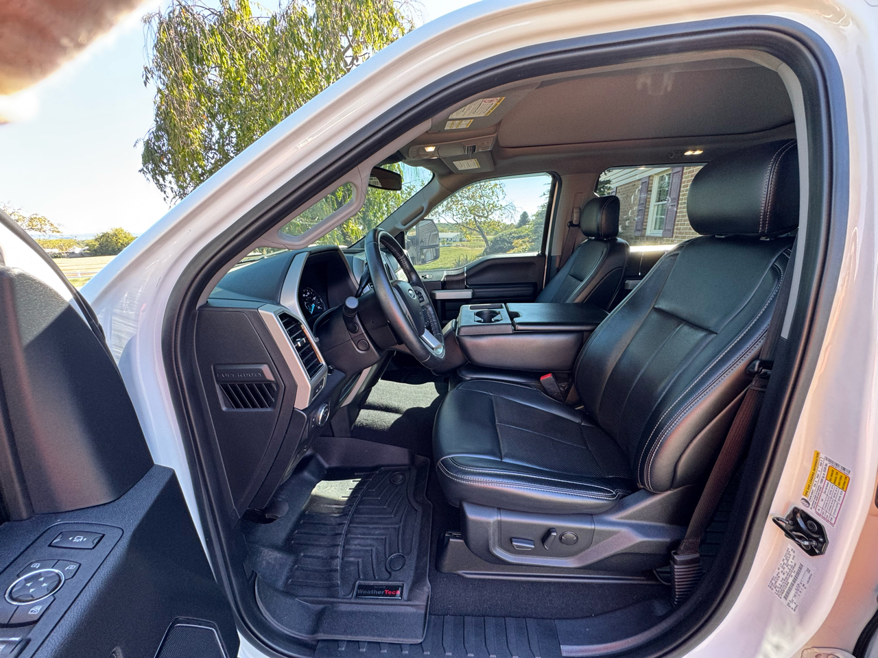 2020 Ford F-350 Lariat photo 11