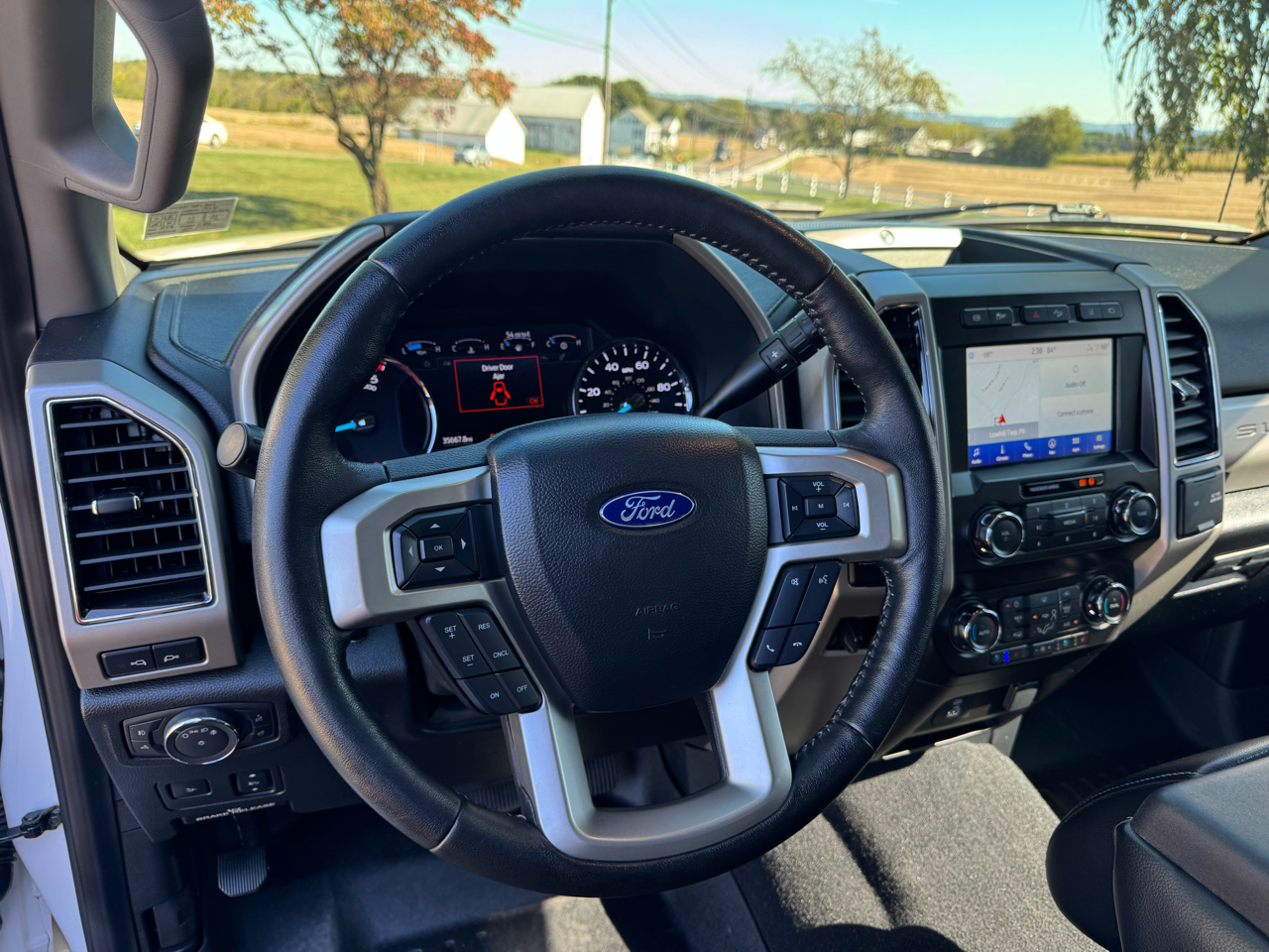 2020 Ford F-350 Lariat photo 14