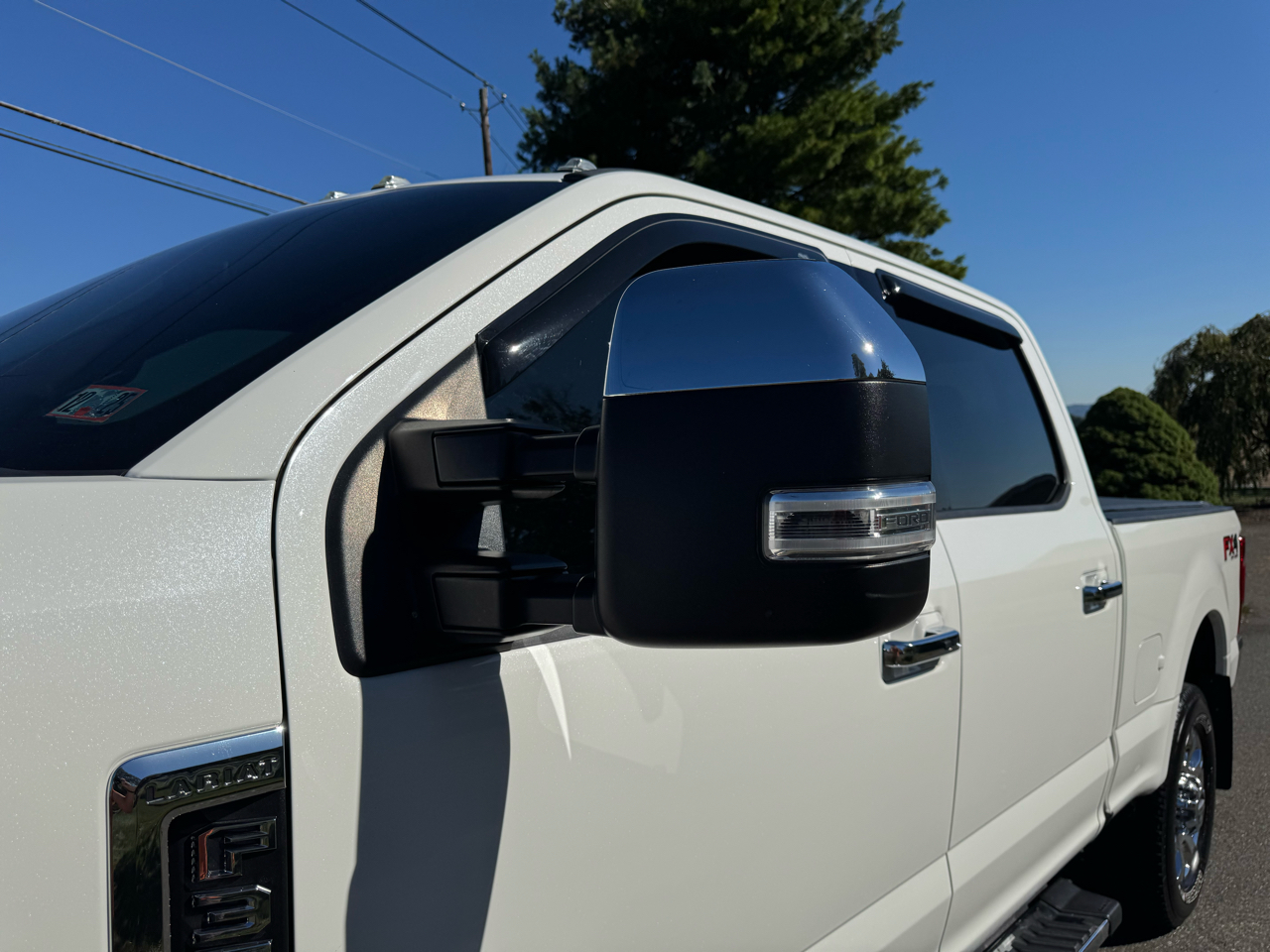 2020 Ford F-350 Lariat photo 30