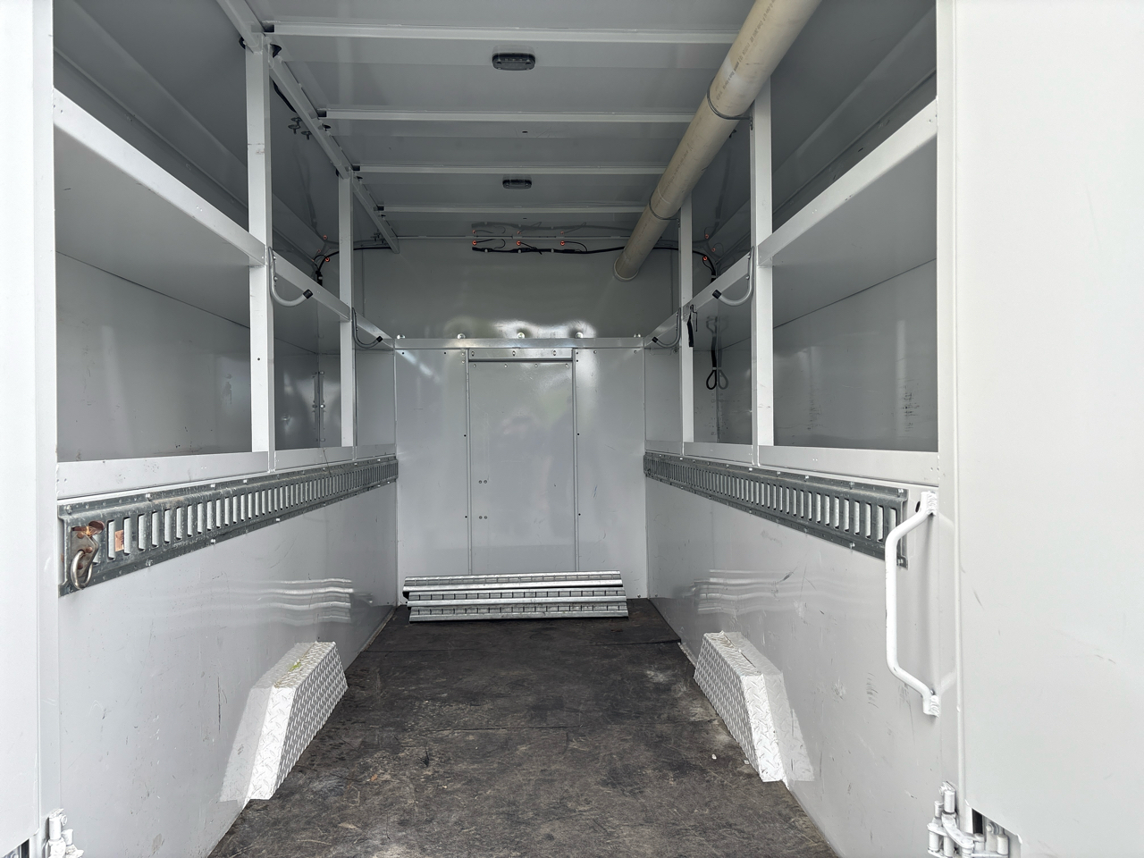 Ford Transit T-350 HD DRW 2023 Ford Transit T-350 HD DRW 2023