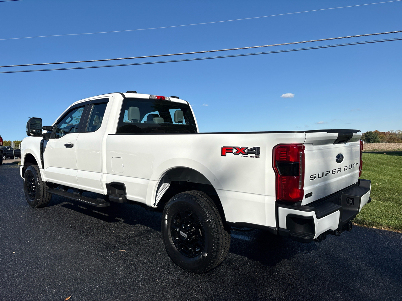 Ford F-350 SD XL SuperCab Long Bed 4WD 2023 Ford F-350 SD XL SuperCab Long Bed 4WD 2023