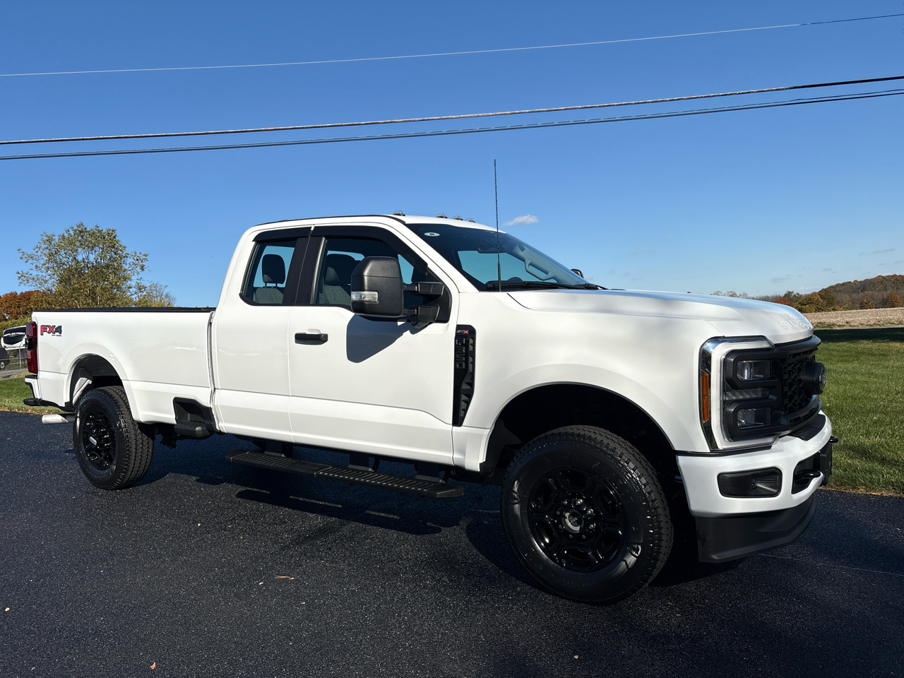Ford F-350 SD XL SuperCab Long Bed 4WD 2023 Ford F-350 SD XL SuperCab Long Bed 4WD 2023