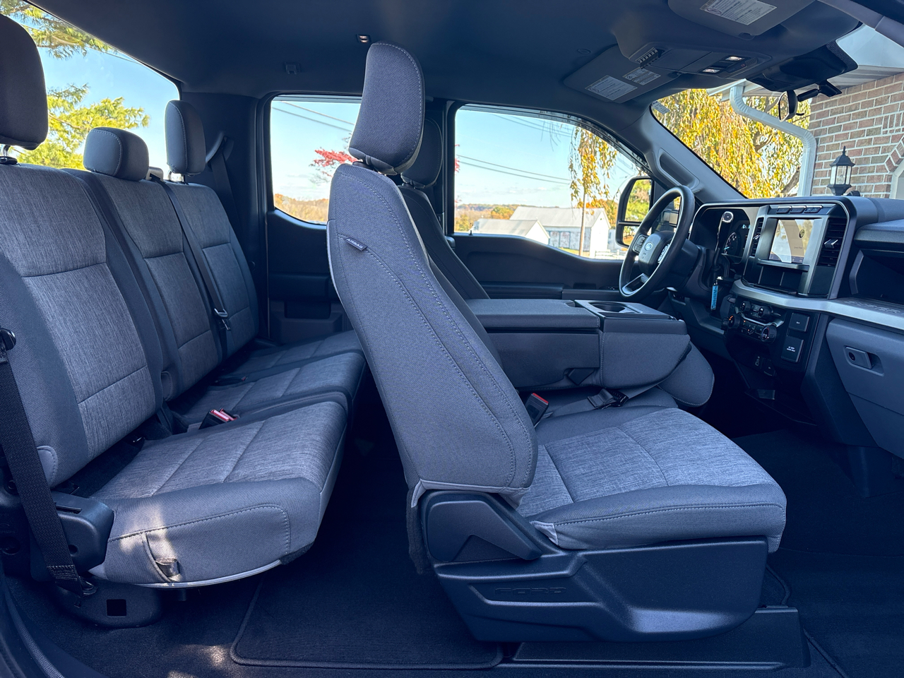 Ford F-350 SD XL SuperCab Long Bed 4WD 2023 Ford F-350 SD XL SuperCab Long Bed 4WD 2023