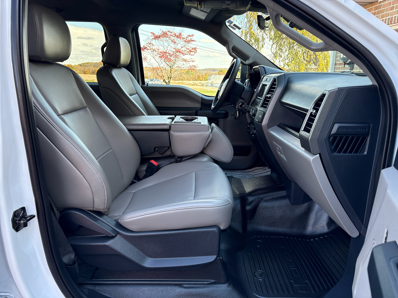 Ford F-350 SD XL Crew Cab Long Bed 4WD 2022 Ford F-350 SD XL Crew Cab Long Bed 4WD 2022