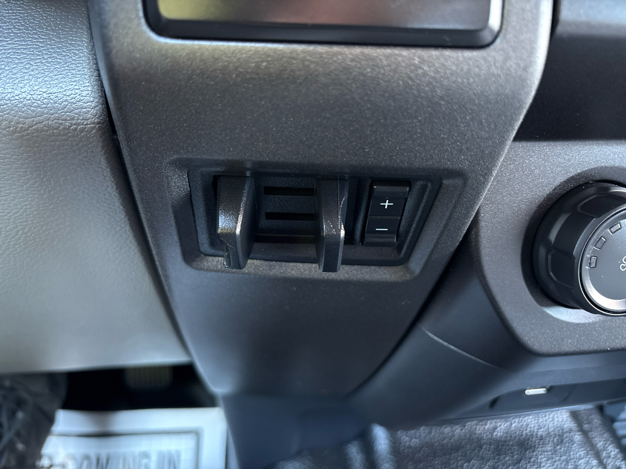 Ford F-350 SD XL Crew Cab Long Bed 4WD 2022 Ford F-350 SD XL Crew Cab Long Bed 4WD 2022