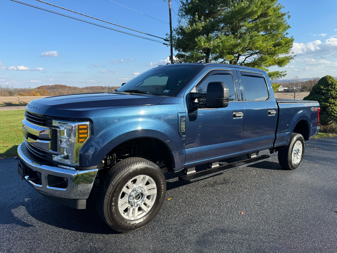 2019 Ford F-250 SD XLT Crew Cab 4WD