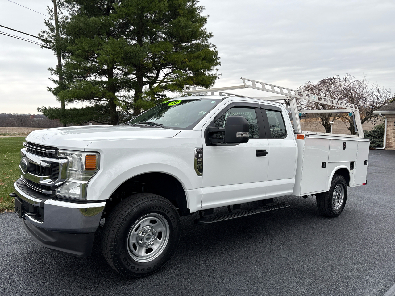 2022 Ford F-350 SD XL SuperCab Long Bed 4WD