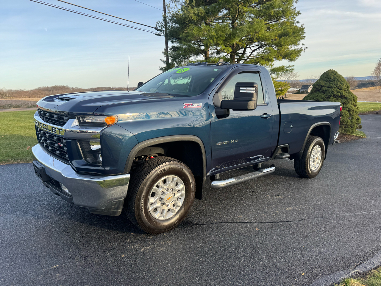 2022 Chevrolet Silverado 3500HD LT Regular Cab Long Bed 4WD