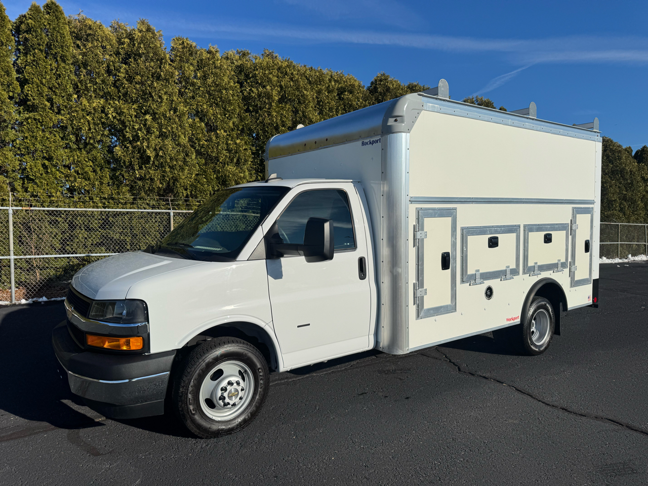 2022 Chevrolet Express G3500 159"