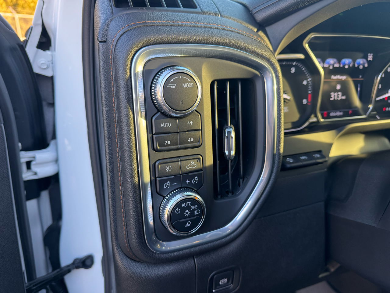 GMC Sierra 2500HD AT4 Crew Cab 4WD 2022