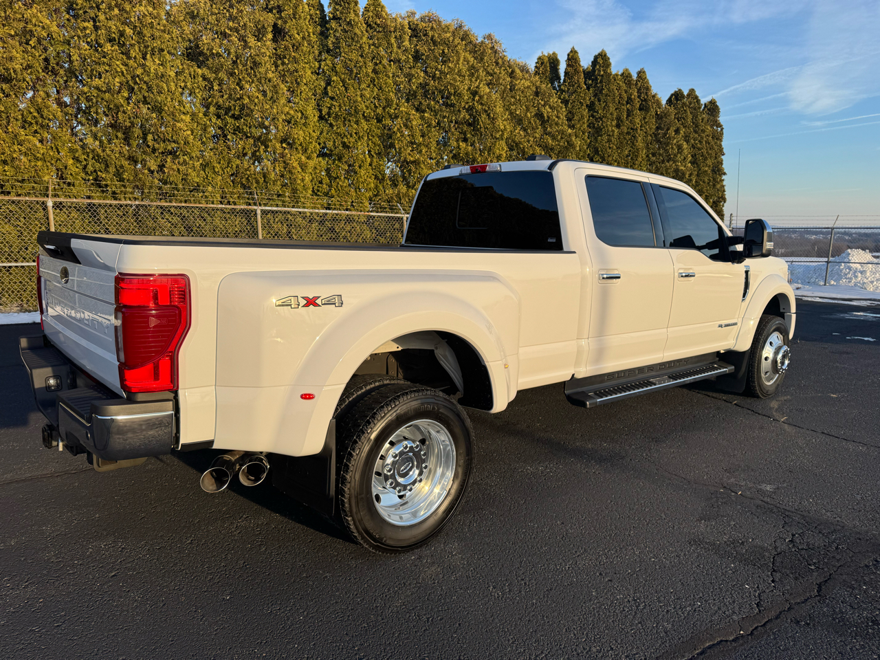 Ford F-450 SD Lariat Crew Cab DRW 4WD 2020