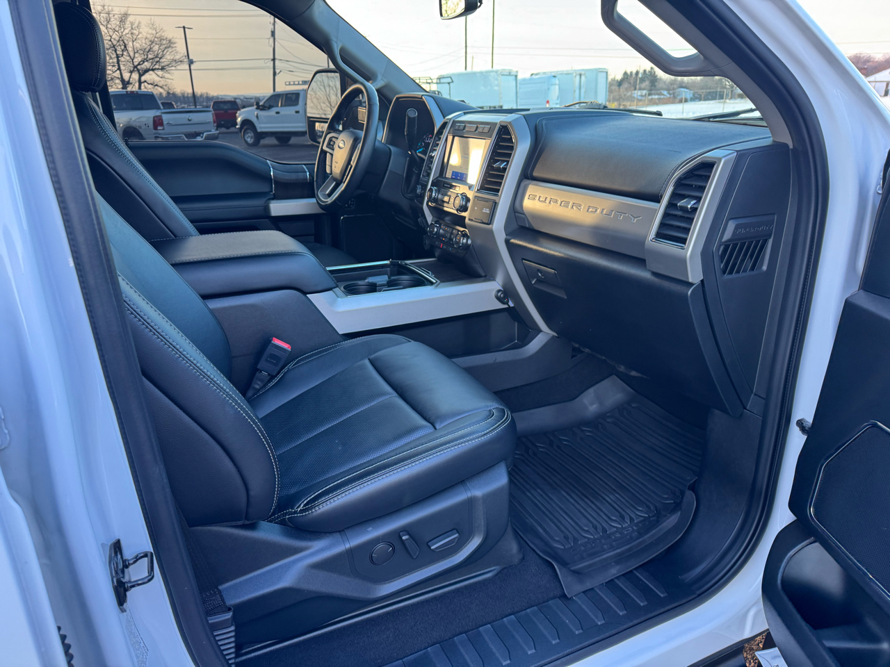 Ford F-450 SD Lariat Crew Cab DRW 4WD 2020