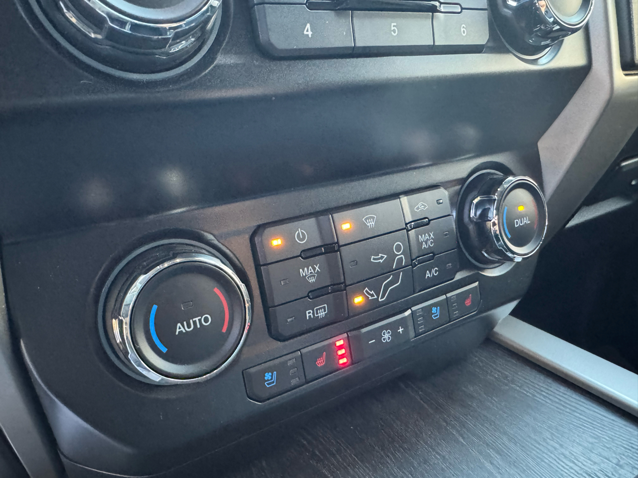 Ford F-450 SD Lariat Crew Cab DRW 4WD 2020