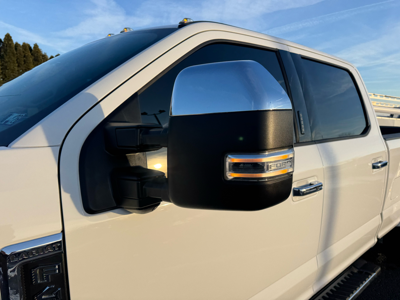 Ford F-450 SD Lariat Crew Cab DRW 4WD 2020