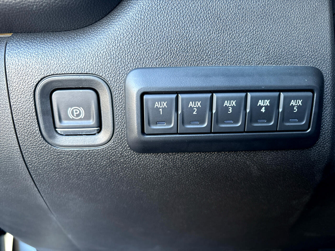 Chevrolet Silverado 3500HD Work Truck 4WD 2025