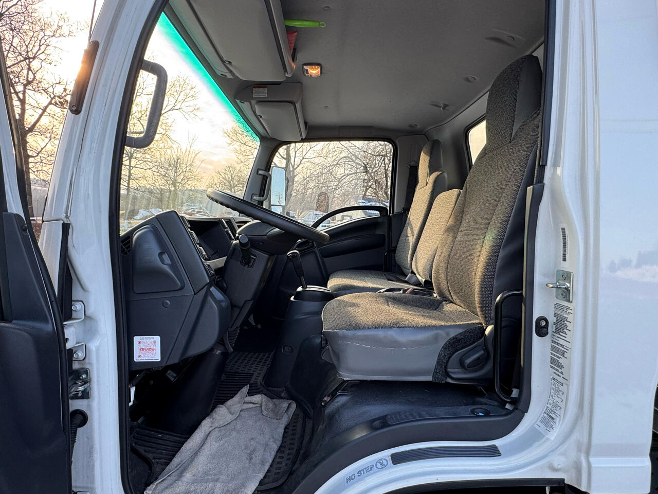 Isuzu Trucks NPR HD  2023