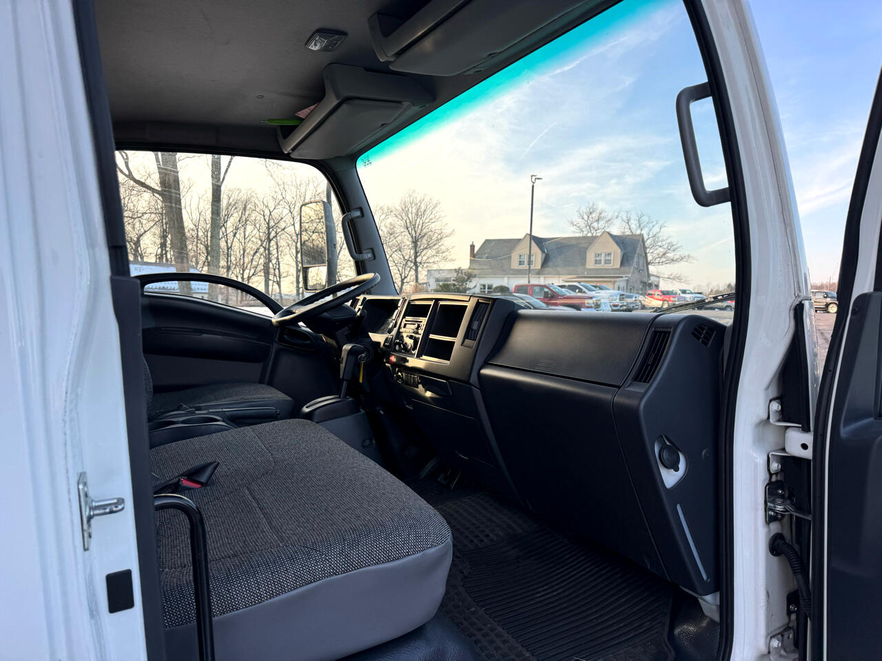 Isuzu Trucks NPR HD  2023